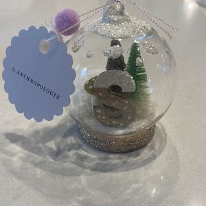 Anthropologie snow globe monogram S ornament new. 2022.